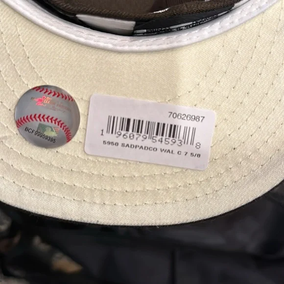 San Diego padres fitted hat super rare awesome color way 🔥🔥🔥 7 5/8 brand new - Picture 4 of 5